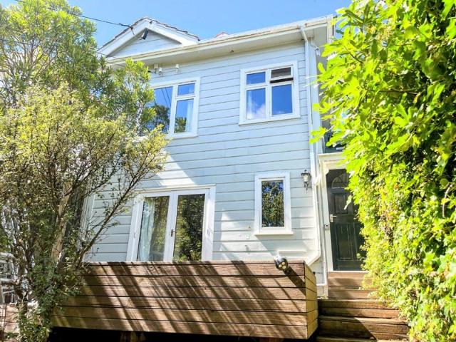 Apartment for rent in Matata, Wellington