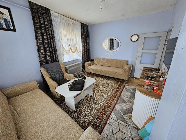 Erenler, Sakarya içerisinde satılık Bina