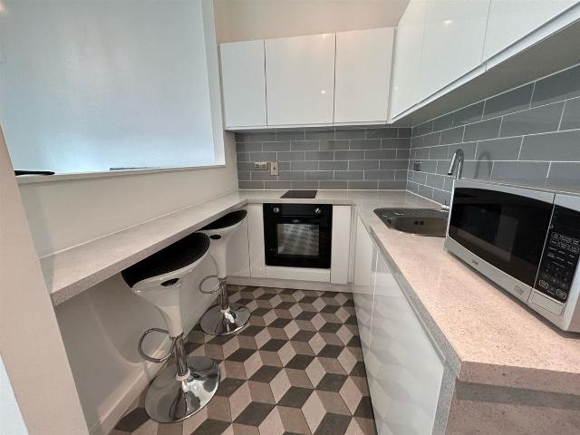 Studio for rent in Neepsend, Kelham