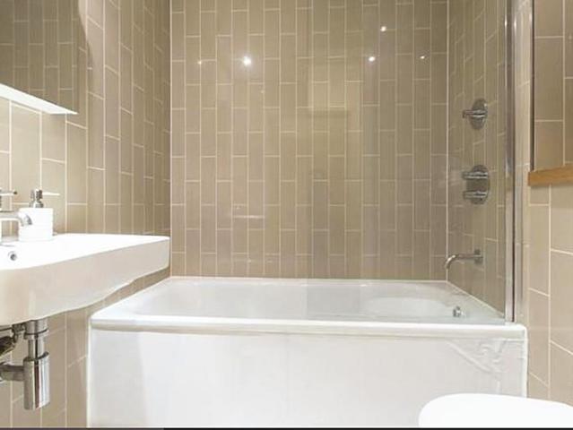 Apartment for rent in London Borough of Newham, Greater London