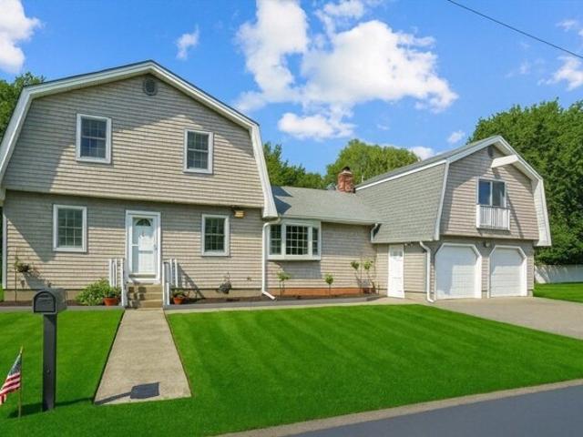 House for sale in Swansea, Massachusetts
