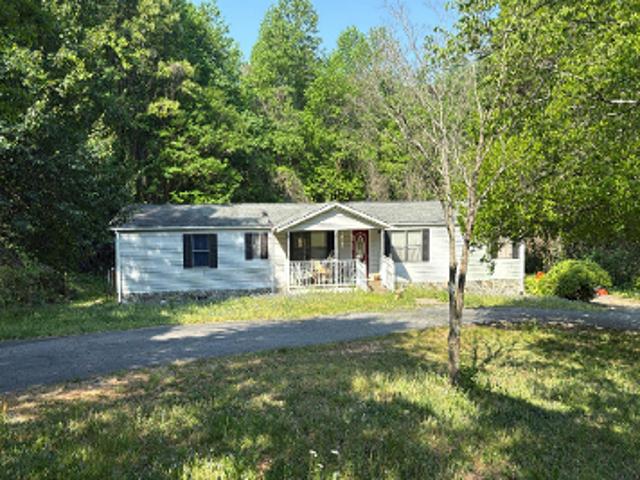 House for sale in Mount Airy, Georgia