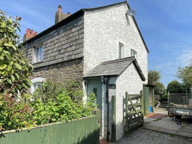 House for sale in Weir Quay, Devon
