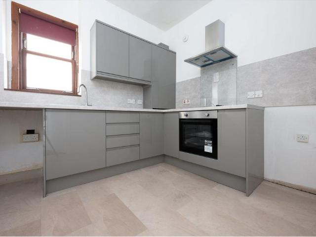 Apartment for rent in Greenock West, Greenock