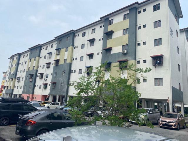 Flat for sale in Kajang, Langat