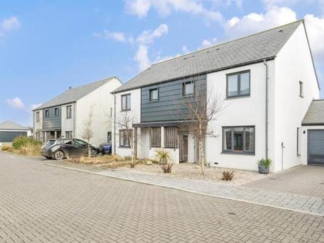 House for sale in Newquay, Cornwall