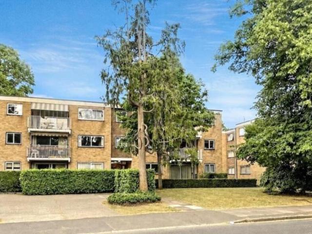 Apartment for rent in London Borough of Bromley, Greater London