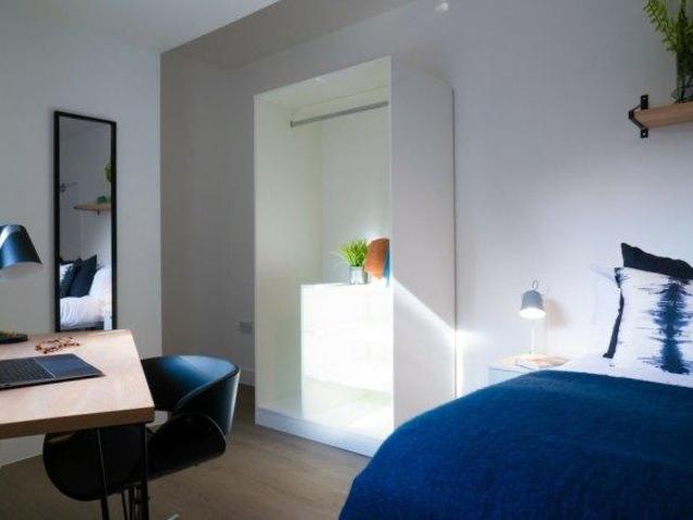House for rent in Castle and Priory Precinct, Bare