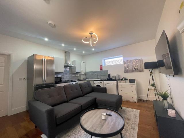 Apartment for rent in Little Woodhouse, Leeds