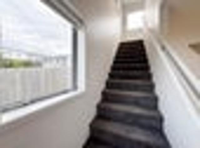 Townhouse for rent in Kelston