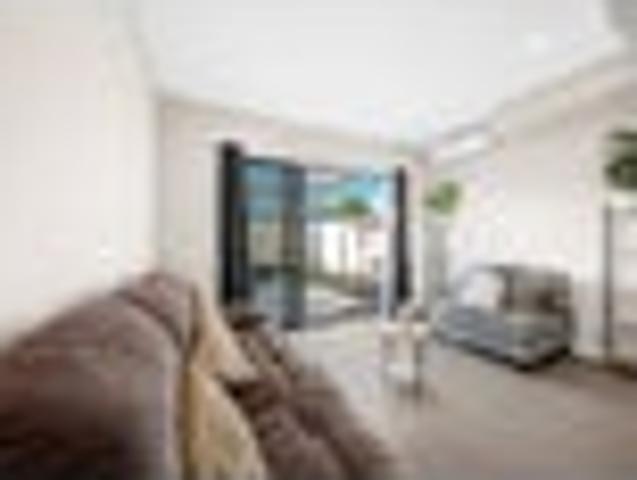 Townhouse for rent in Kelston, Whau