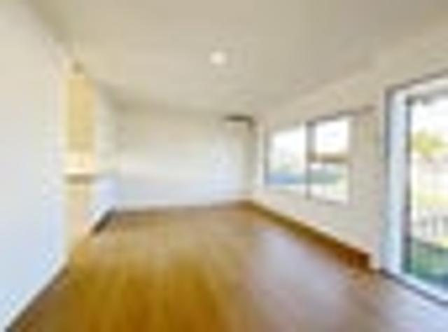 Apartment for rent in Kelston