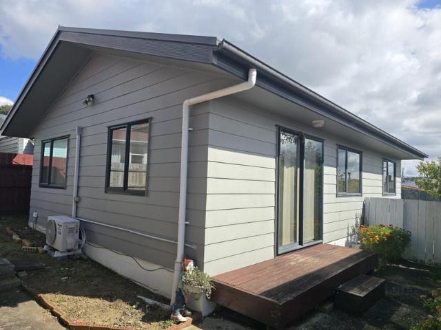 Apartment for rent in Kelston, Oroua County