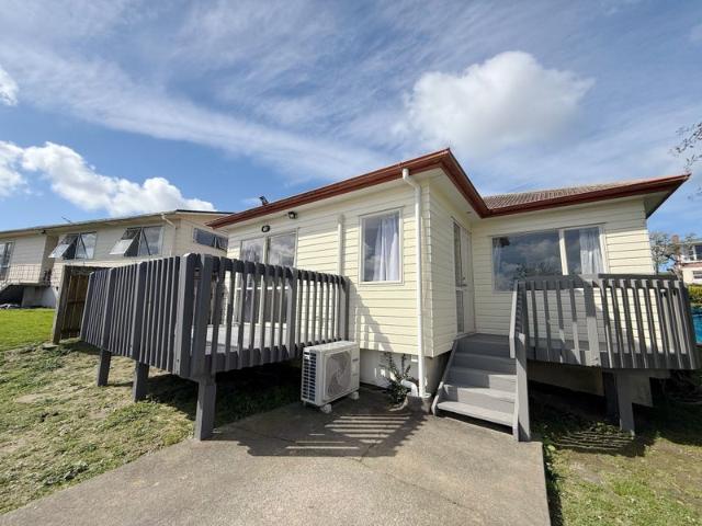 House for rent in Kelston, Oroua County