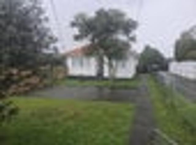 House for rent in Kelston