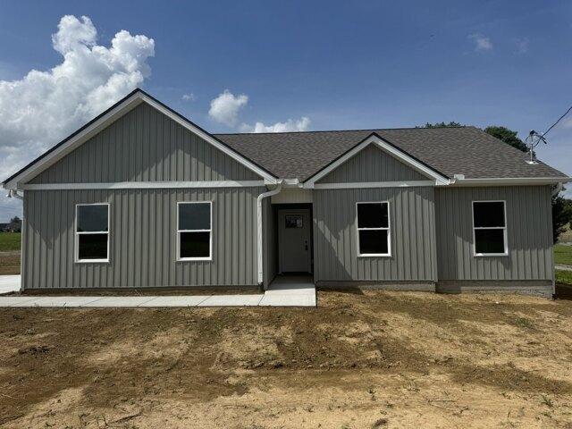 House for sale in Smithville