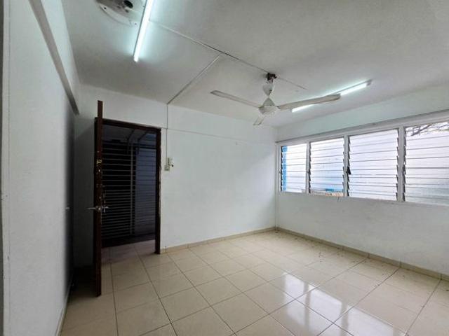 Flat for sale in Country Heights Damansara, Kuala Lumpur