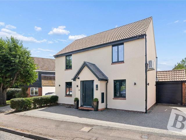House for rent in Navestock Side, Essex