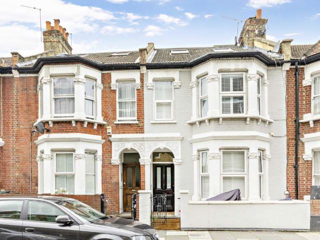 Apartment for rent in Fulham, Greater London