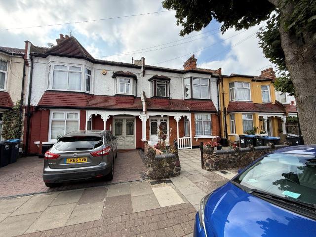 Apartment for rent in Bowes Park, Greater London