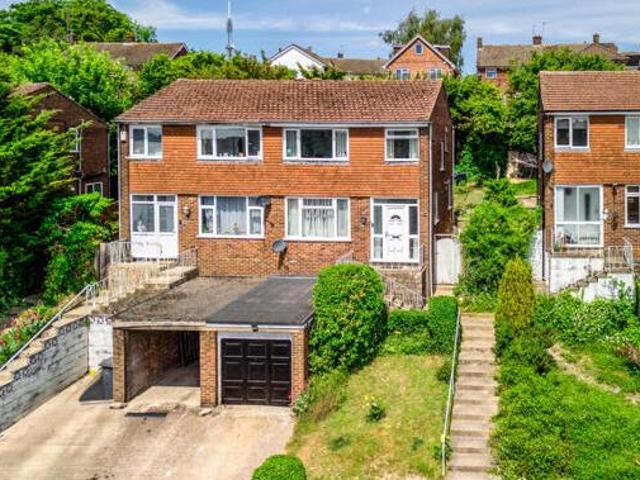 House for sale in Disraeli, High Wycombe