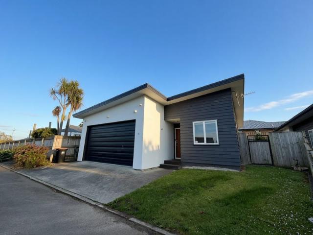 House for rent in Kelvin Grove, Palmerston North