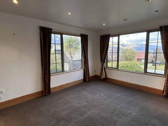 House for rent in Otakou