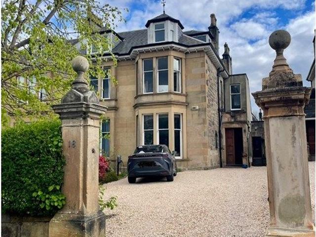 Apartment for rent in Kelvinside, Scotland