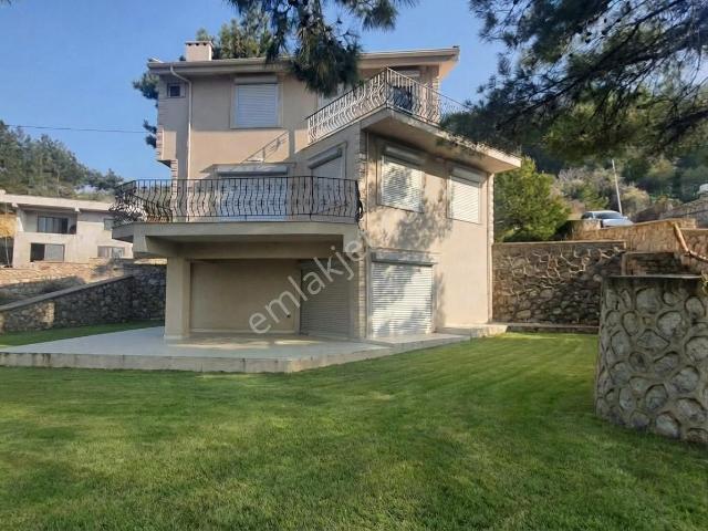 Yukarıkızılca Merkez Mahallesi, Kemalpaşa içerisinde satılık Villa