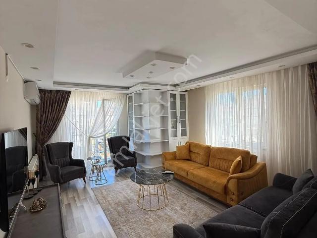 Saray içerisinde satılık mülk