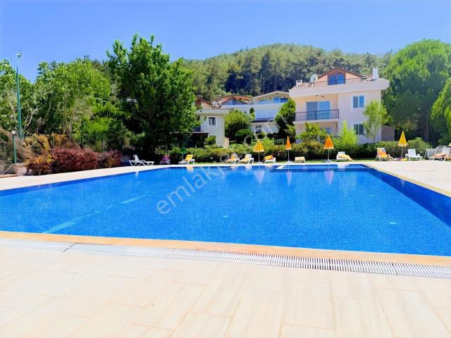 Çınarköy Mahallesi, Kemalpaşa içerisinde satılık Villa