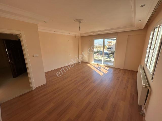 Kemalpaşa, İzmir içerisinde kiralık mülk