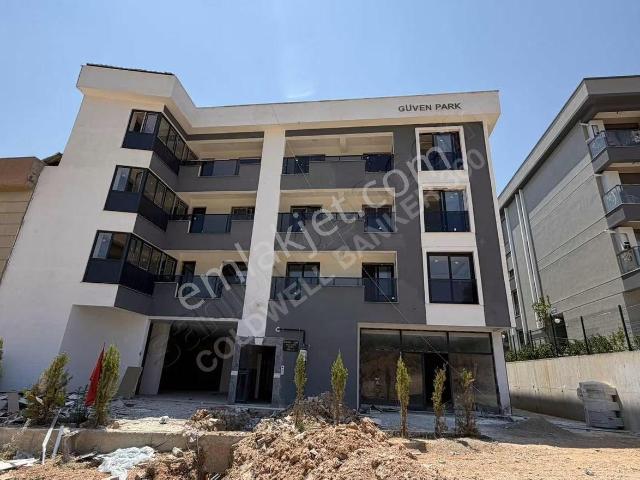 Ulucak, Kemalpaşa içerisinde satılık mülk