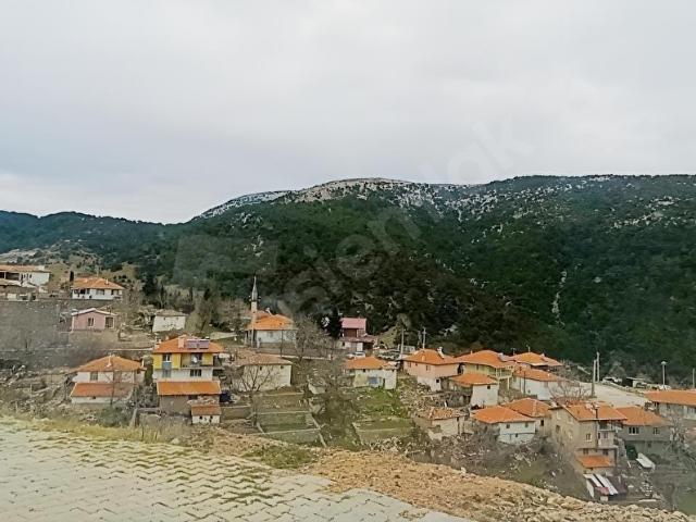 Beşpınar Mahallesi, Kemalpaşa içerisinde satılık mülk