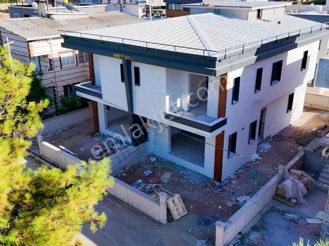 Örnekköy Mahallesi, Kemalpaşa içerisinde satılık Villa