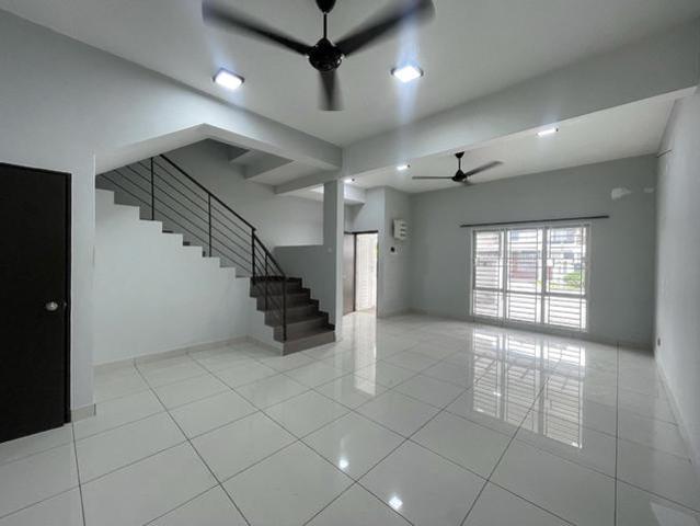 Terraced House for sale in Tanjong Sepat, Selangor