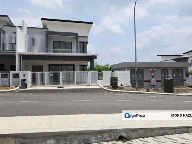 House for sale in Sendayan Village, Negeri Sembilan