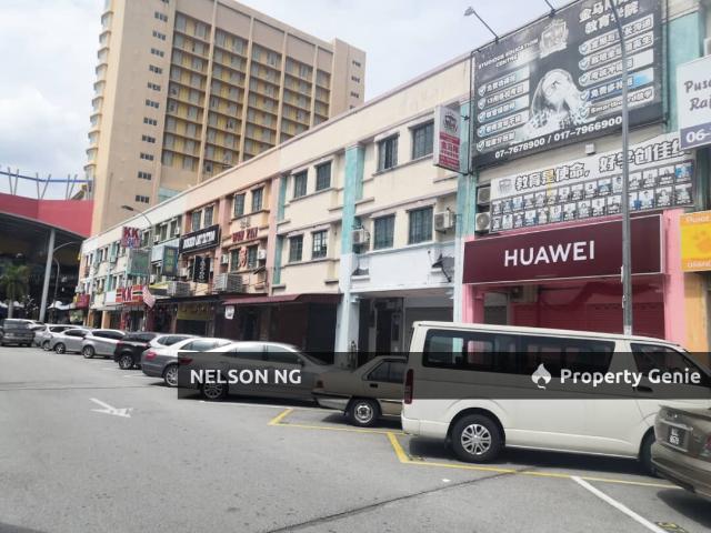 Office for rent in Sendayan Village, Negeri Sembilan