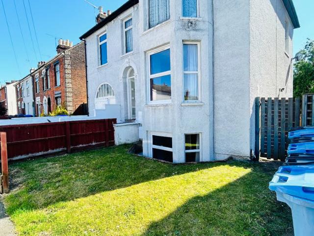 House for rent in California, Ipswich