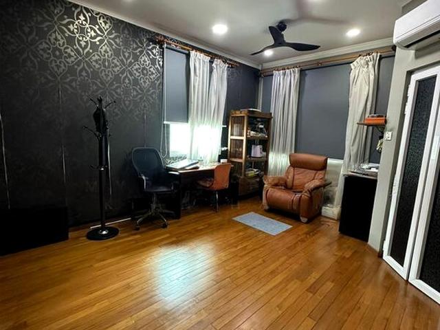 Detached House for sale