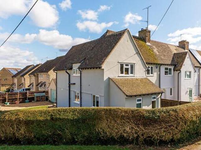 House for sale in Chesterton, Cotswold