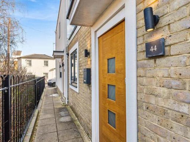 House for sale in Weybridge, Elmbridge