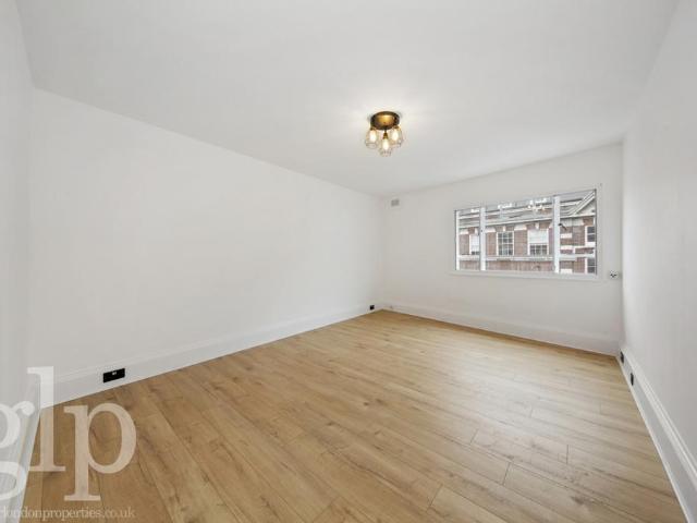Apartment for rent in Soho, Greater London