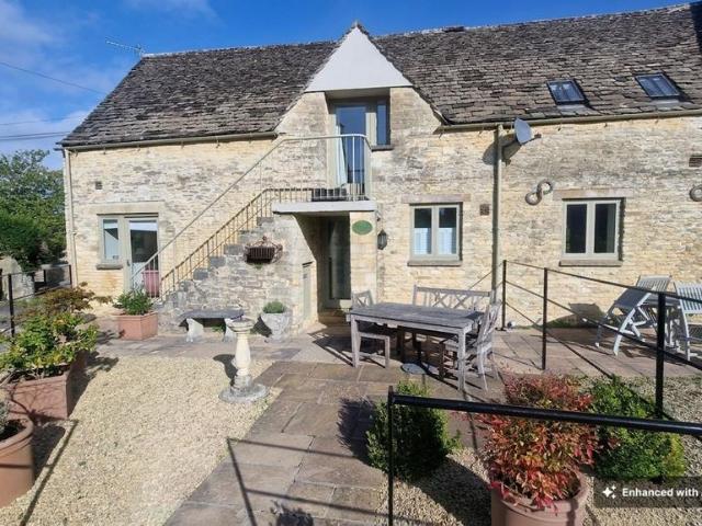 House for rent in Kemble, Cotswold