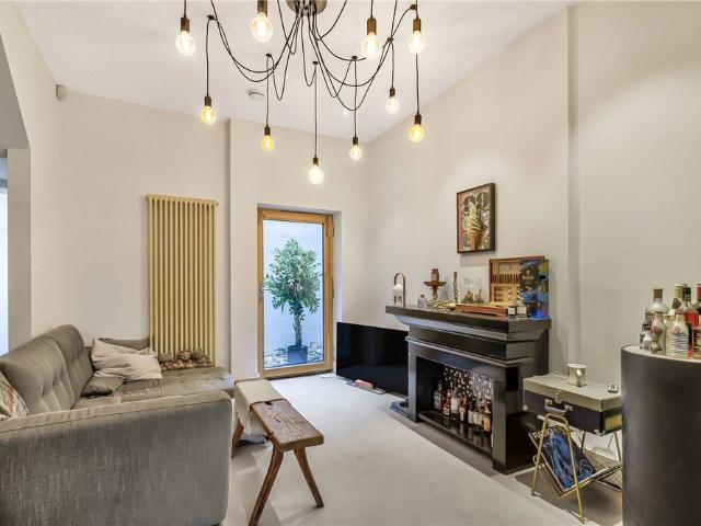 Apartment for rent in London Borough of Lewisham, Cat Hill