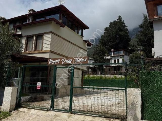 Kemer, Antalya içerisinde satılık Villa