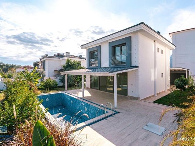 Kemer, Antalya içerisinde satılık Villa