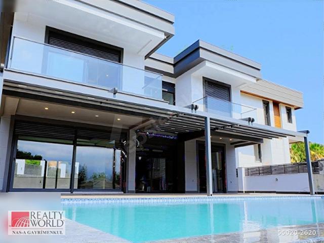 Kemer, Antalya içerisinde satılık Villa