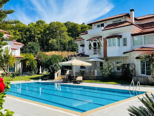 Kemer, Antalya içerisinde satılık Villa