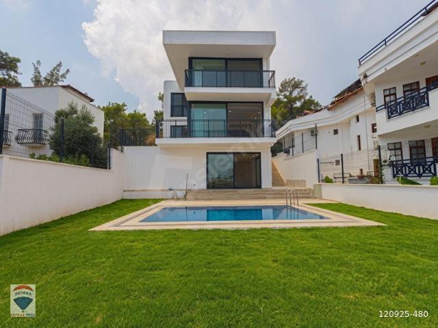 Kemer, Antalya içerisinde satılık Villa